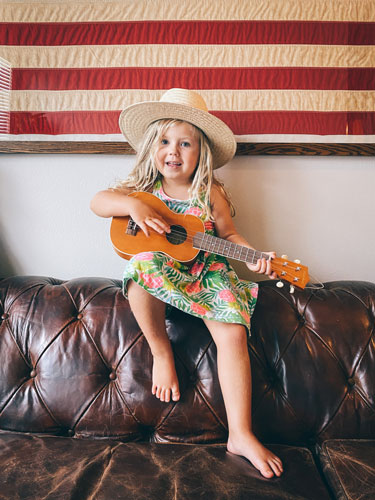 Ukulele lessons Huntington Beach