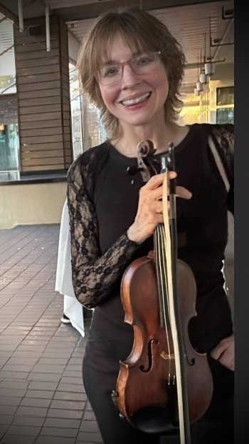 Hali McAlpine
